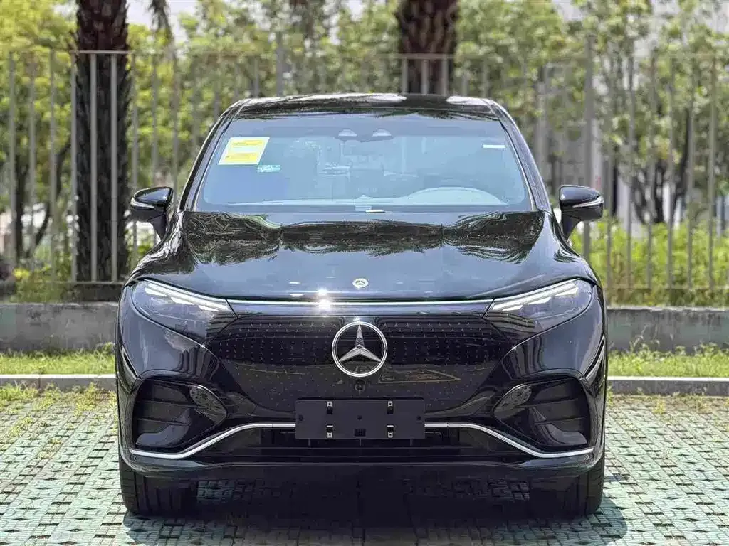 Mercedes-Benz EQS SUV — фото 7