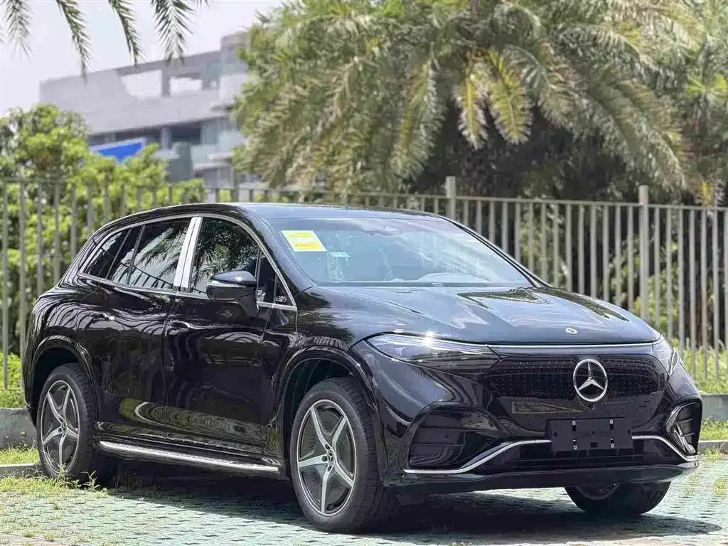 Mercedes-Benz EQS SUV — фото 8