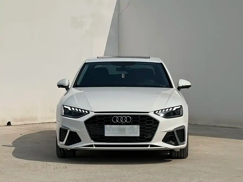 Audi A4L — фото 5