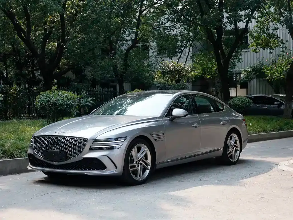 Genesis G80 — фото 1