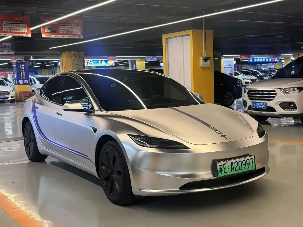 Tesla Model 3 — фото 4