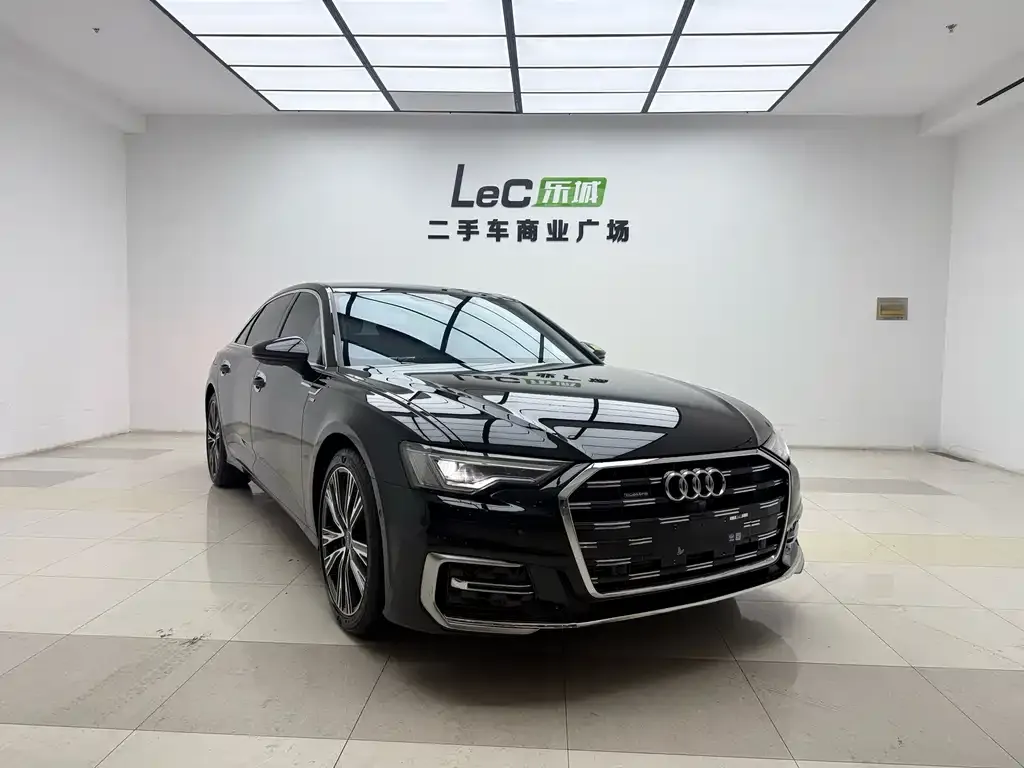 Audi A6L — фото 7