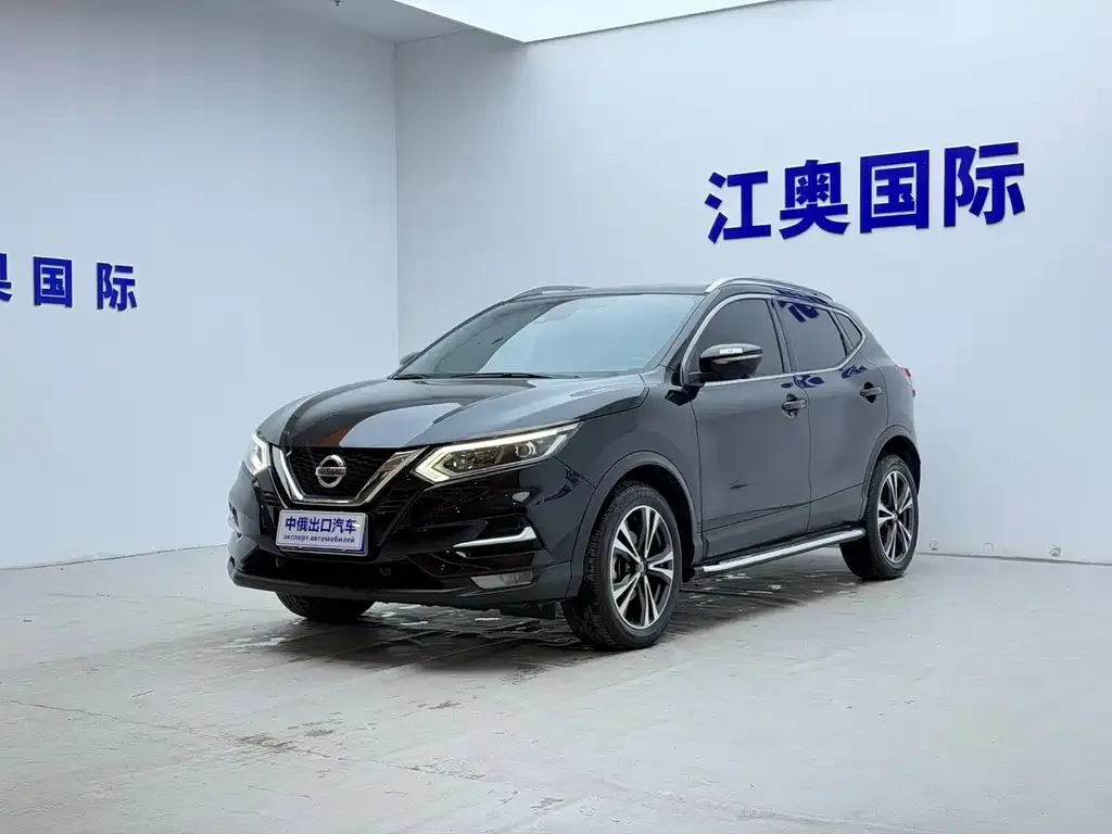 Nissan Qashqai — фото 1