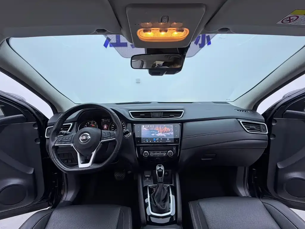 Nissan Qashqai — фото 10
