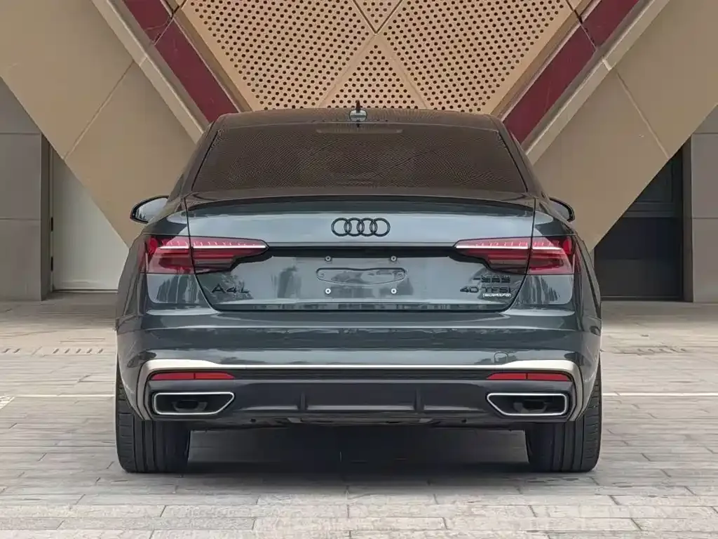 Audi A4L — фото 2