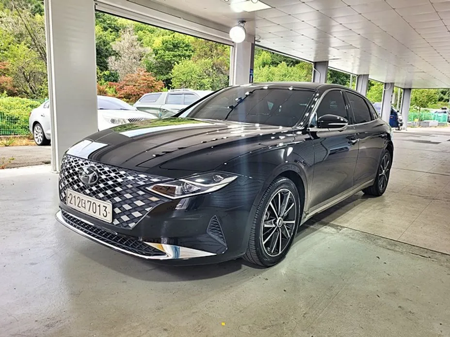 Hyundai Grandeur — фото 1