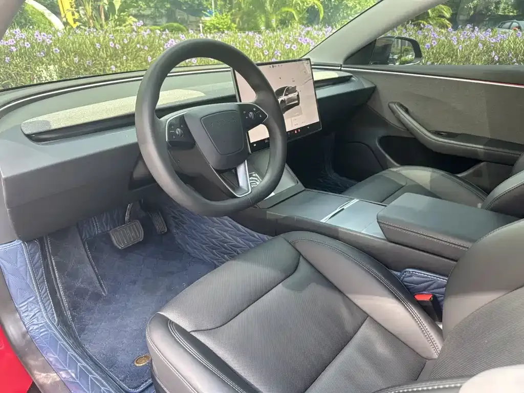 Tesla Model 3 — фото 4