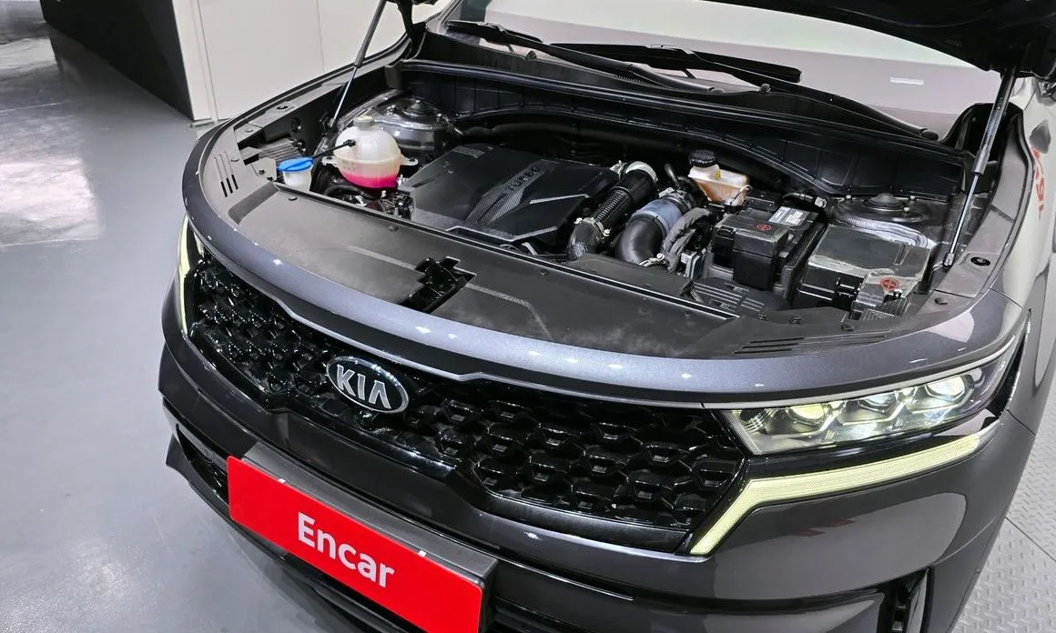 Kia Sorento — фото 8