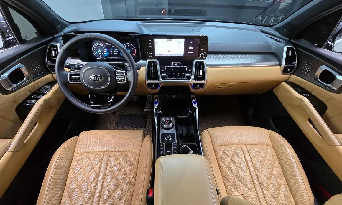 Kia Sorento — фото 10