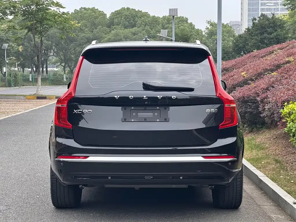 Volvo XC90 — фото 7