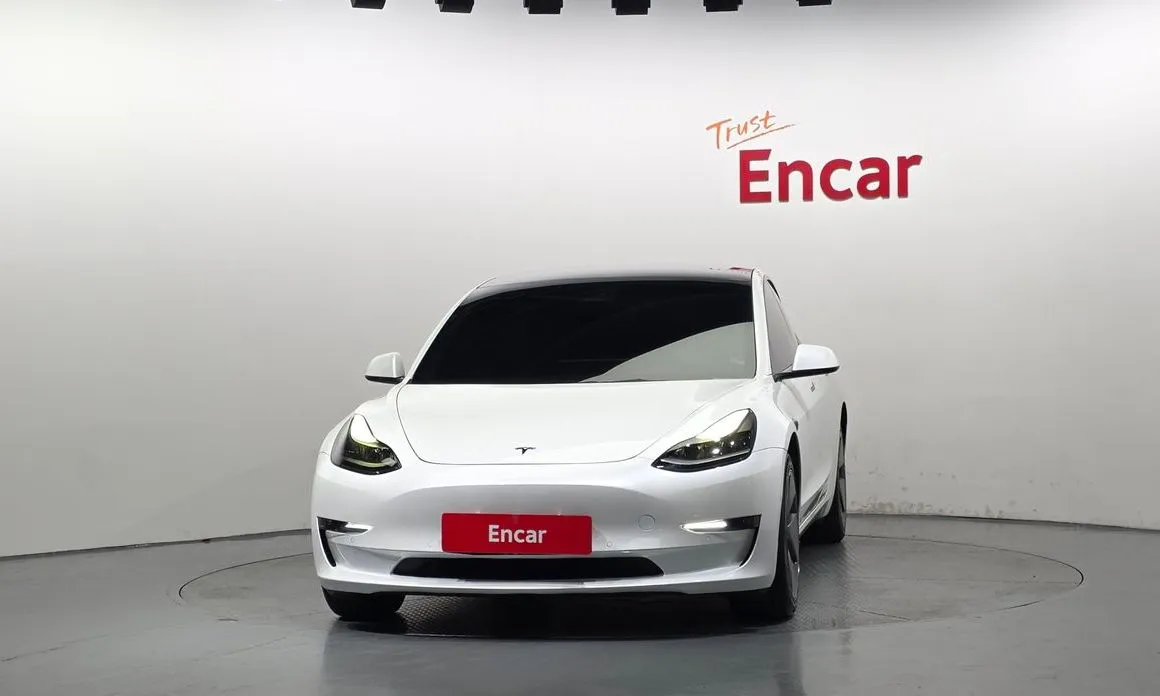 Tesla Model 3 — фото 3