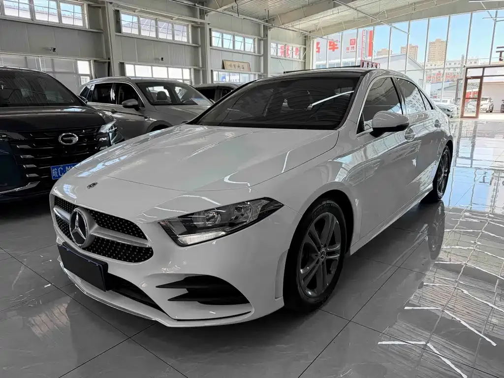 Mercedes-Benz A-Class — фото 1