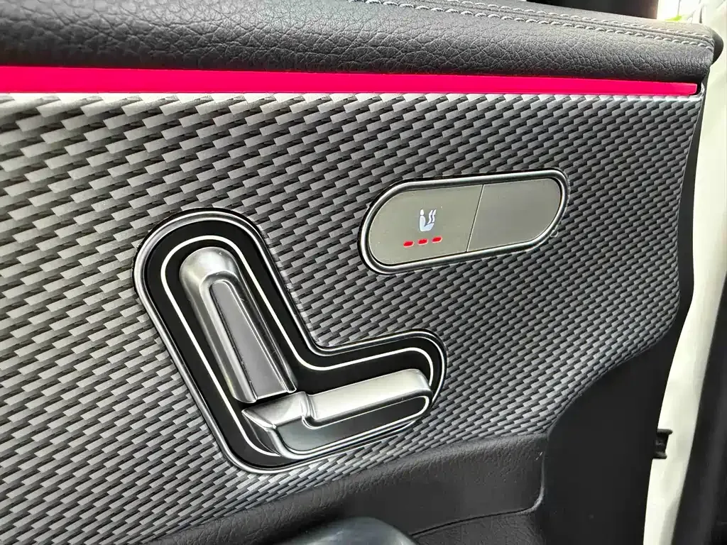 Mercedes-Benz A-Class — фото 10