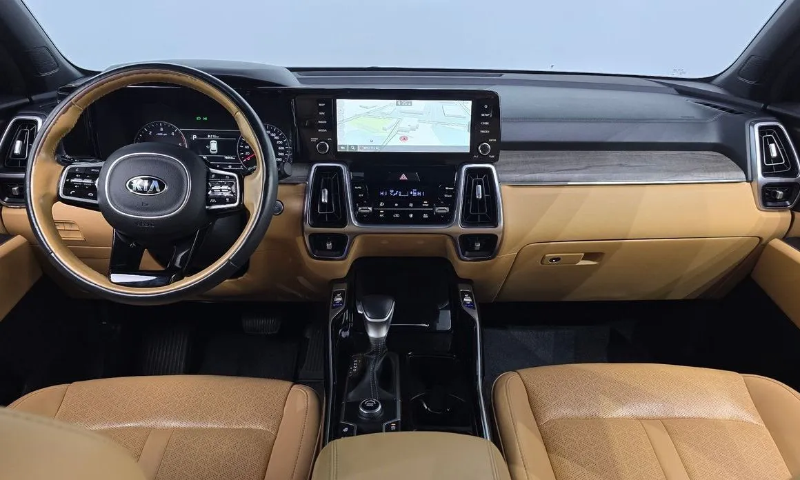 Kia Sorento — фото 8