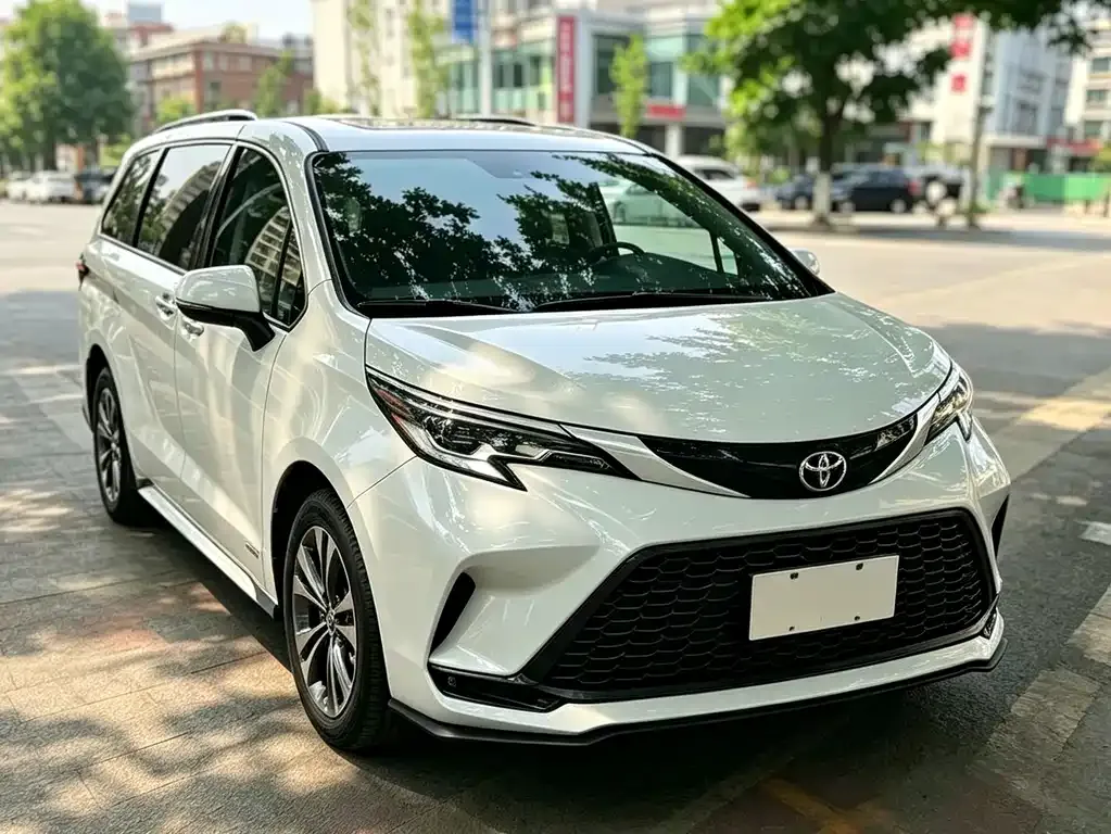 Toyota Granvia — фото 5