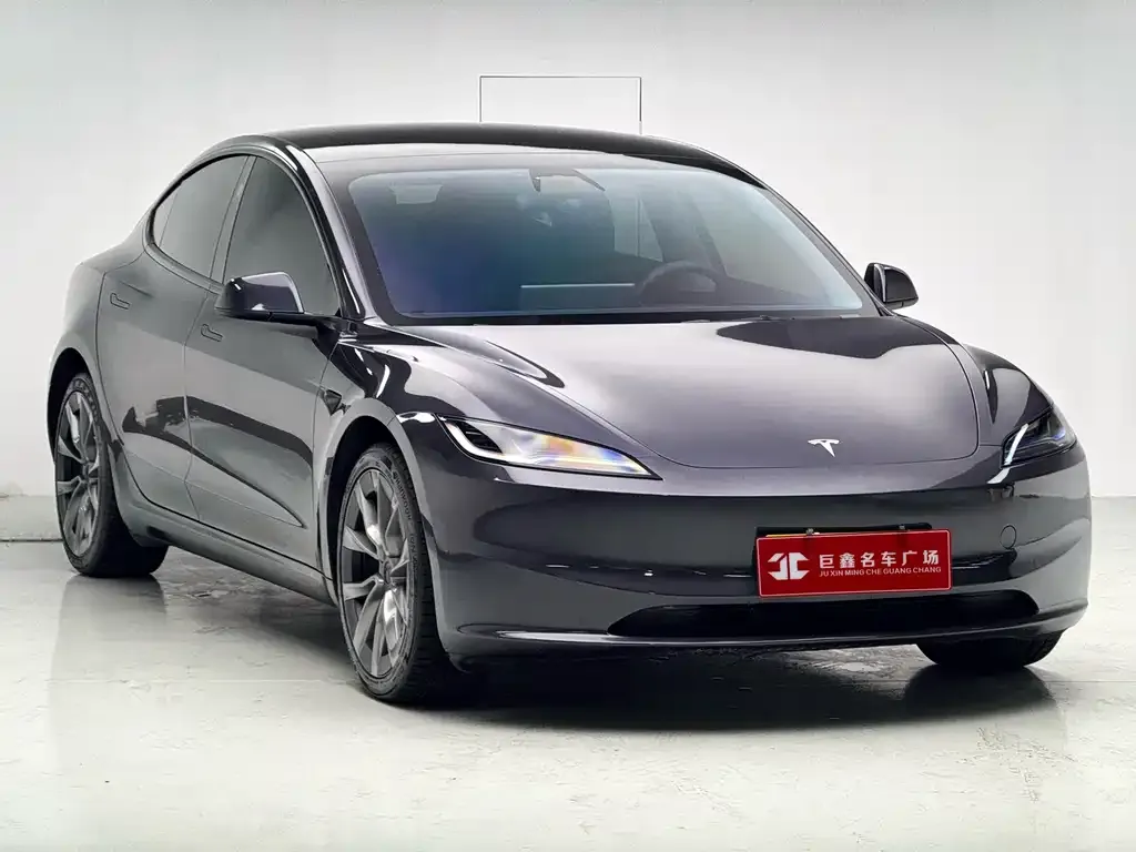 Tesla Model 3 — фото 4