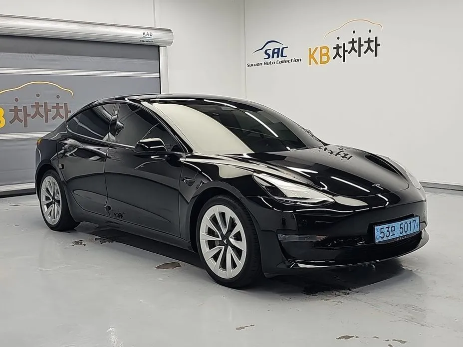 Tesla Model 3 — фото 7