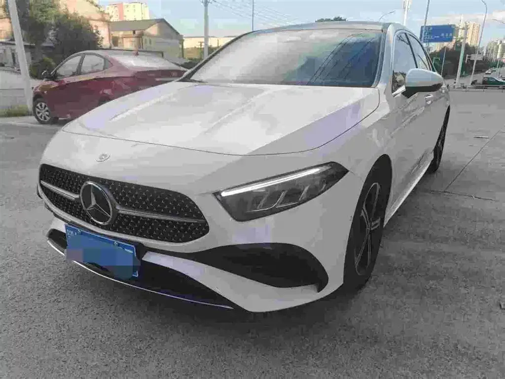Mercedes-Benz A-Class — фото 1
