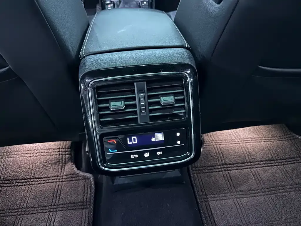 Volkswagen Passat — фото 4