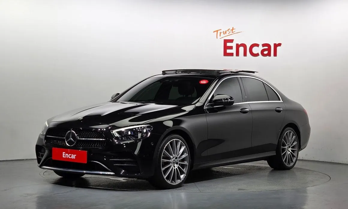 Mercedes-Benz E-Class — фото 1