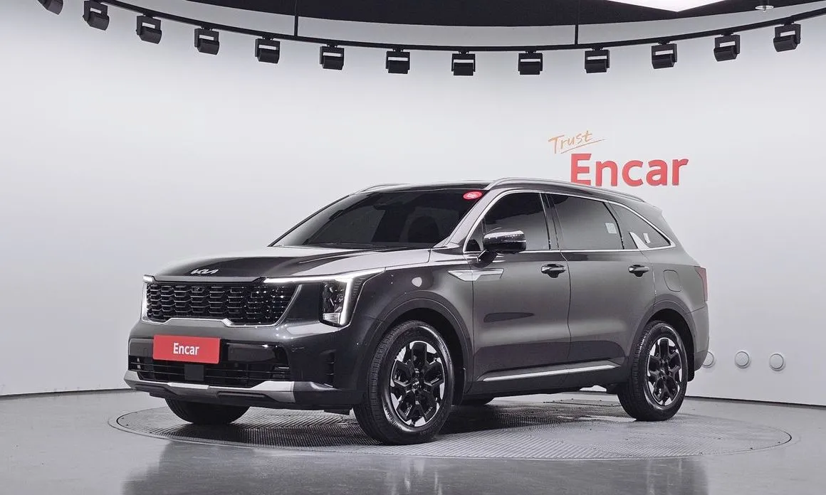Kia Sorento — фото 1