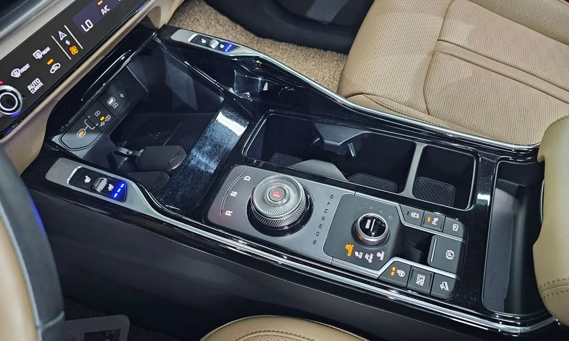 Kia Sorento — фото 5
