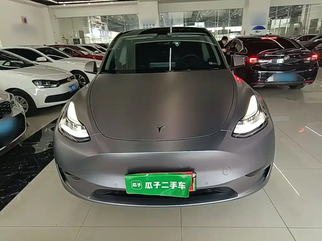 Tesla Model Y — фото 5