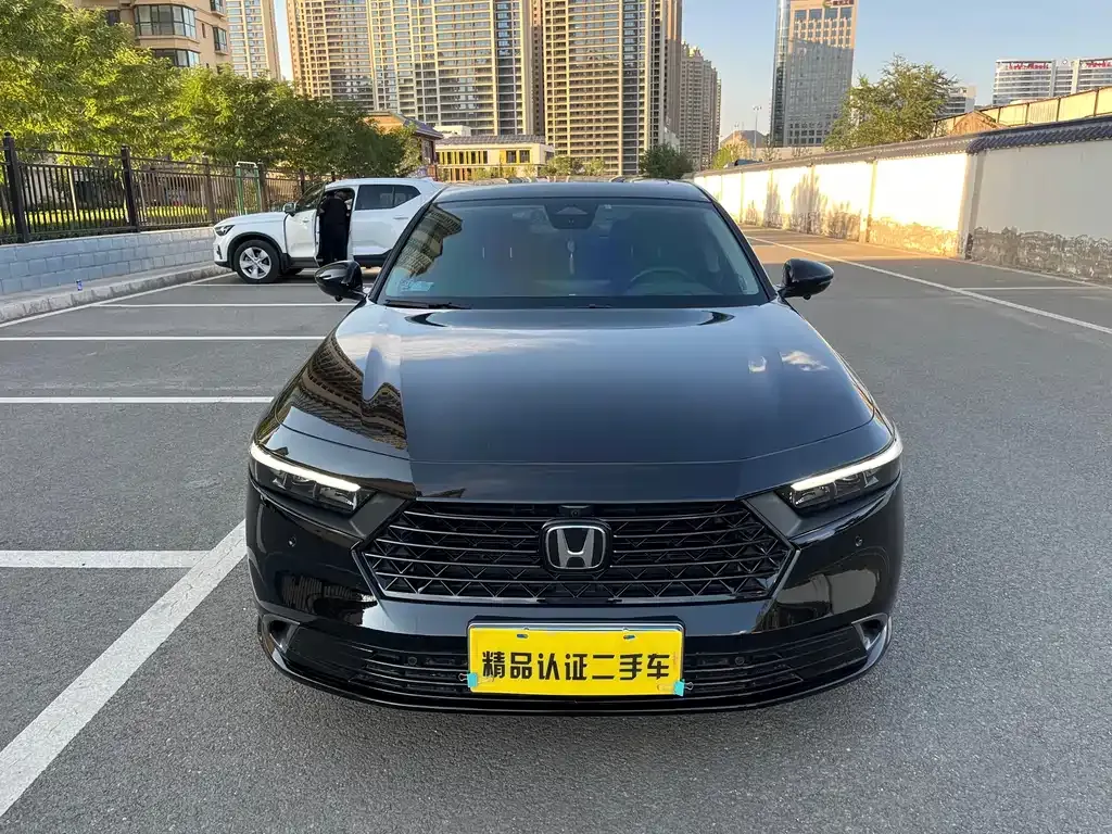 Honda Accord — фото 10