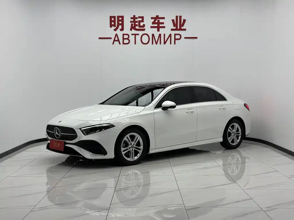 Mercedes-Benz A-Class — фото 1