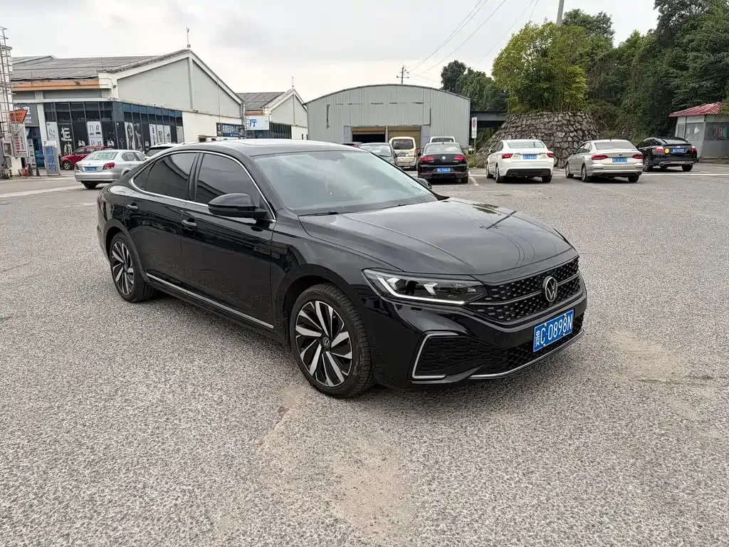 Volkswagen Passat — фото 3