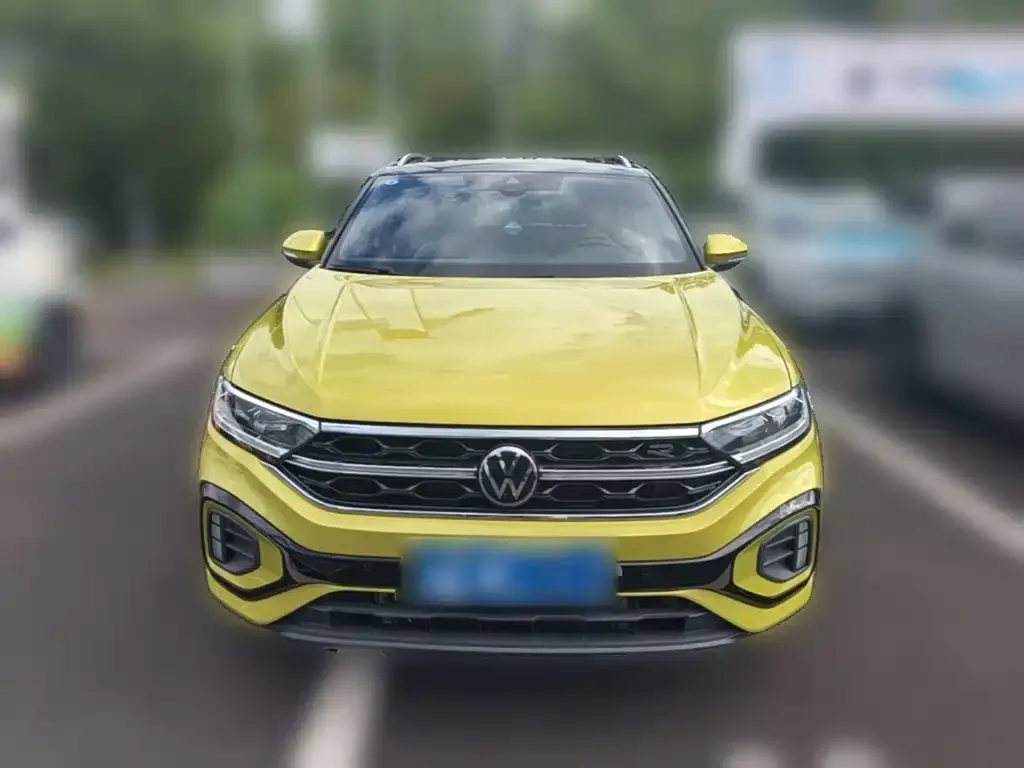 Volkswagen T-Roc — фото 9