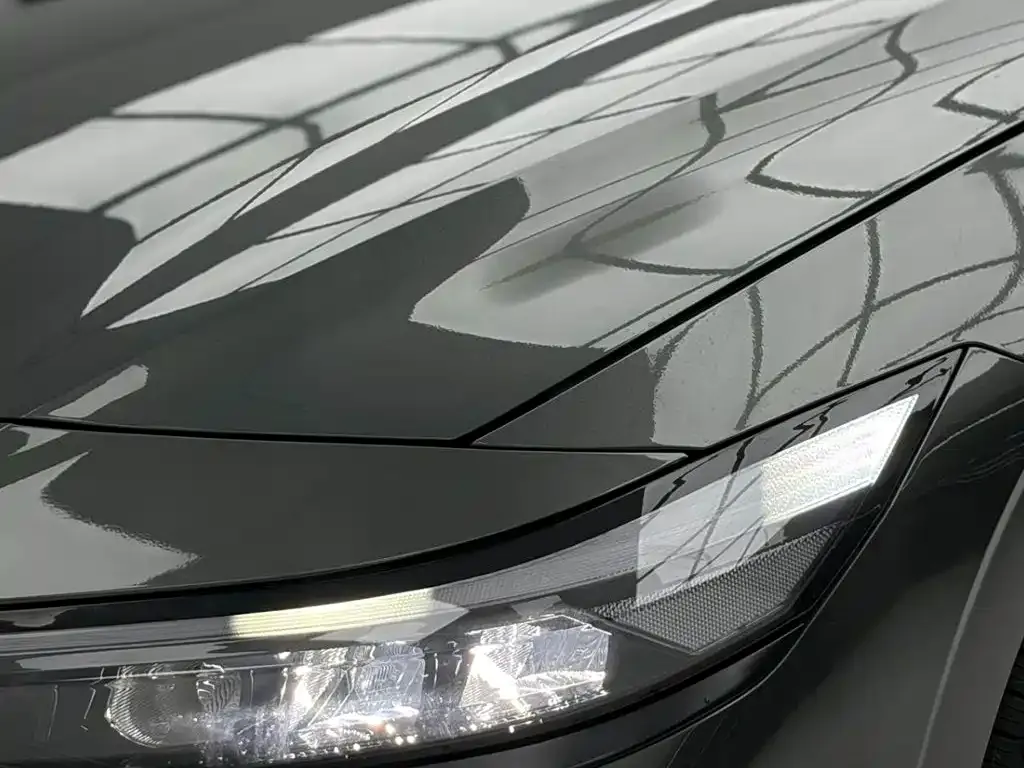 Hyundai Elantra — фото 3