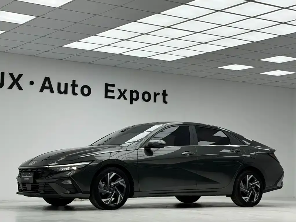 Hyundai Elantra — фото 6