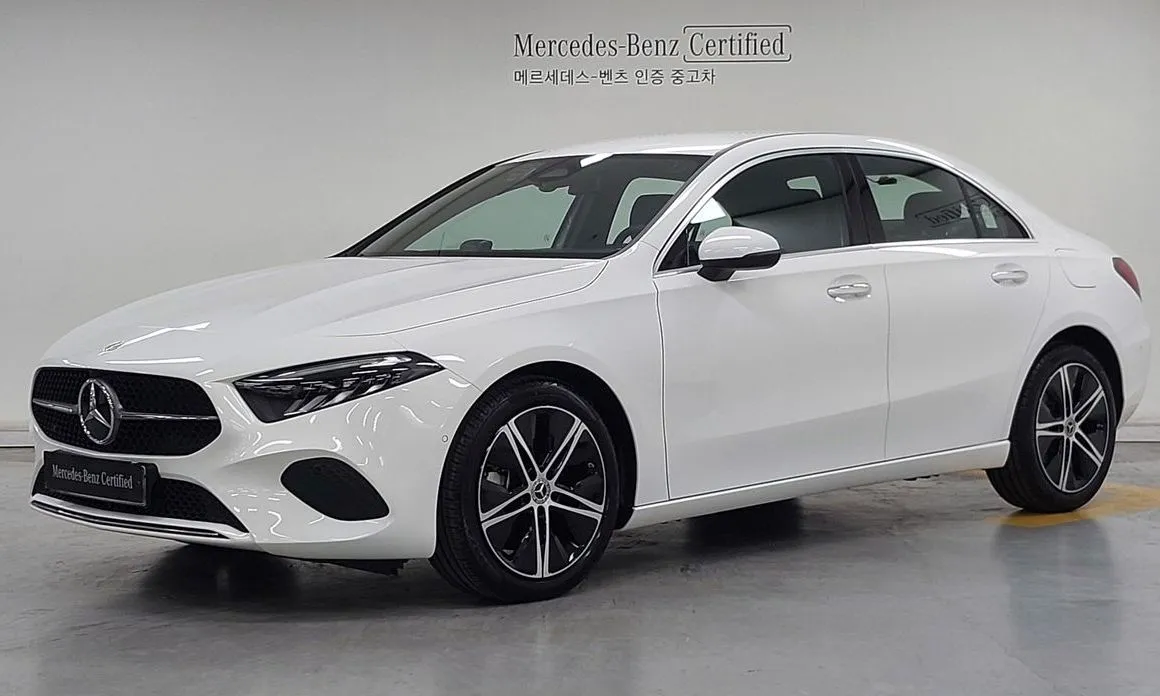 Mercedes-Benz A-Class A220 Sedan 1
