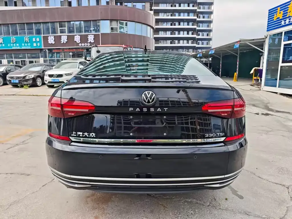 Volkswagen Passat — фото 3