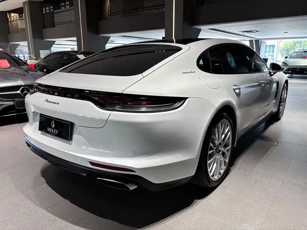 Porsche Panamera — фото 4