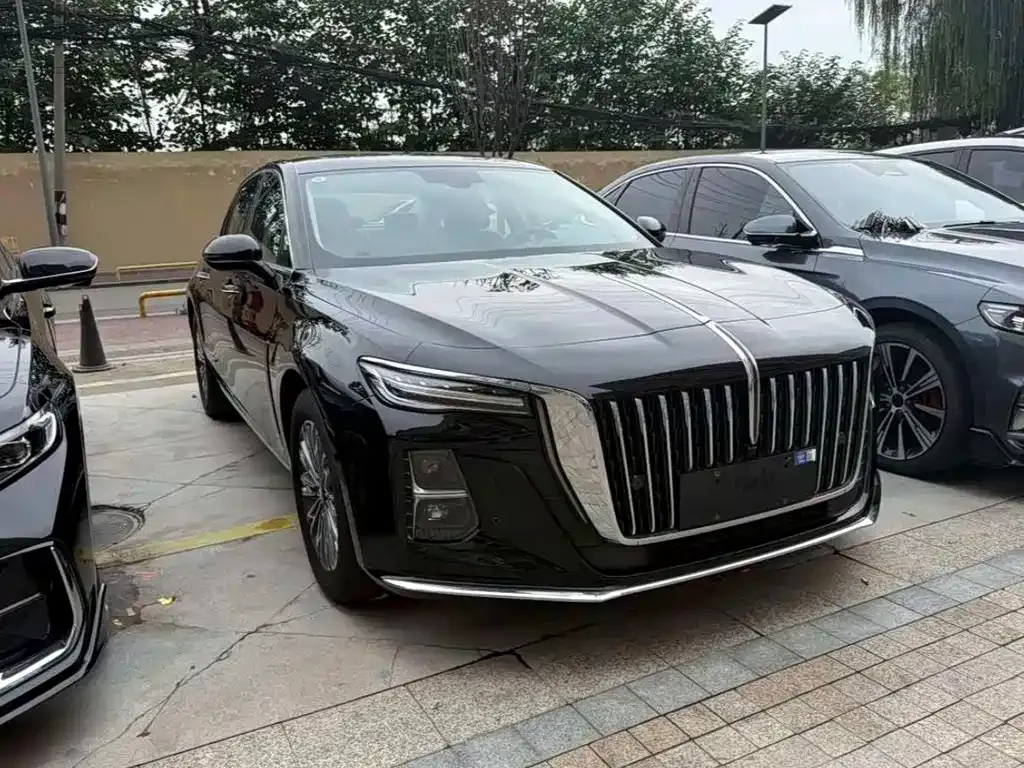 Hongqi H5 — фото 10