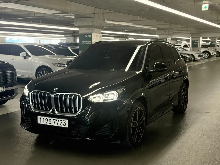 BMW X1 — фото 1