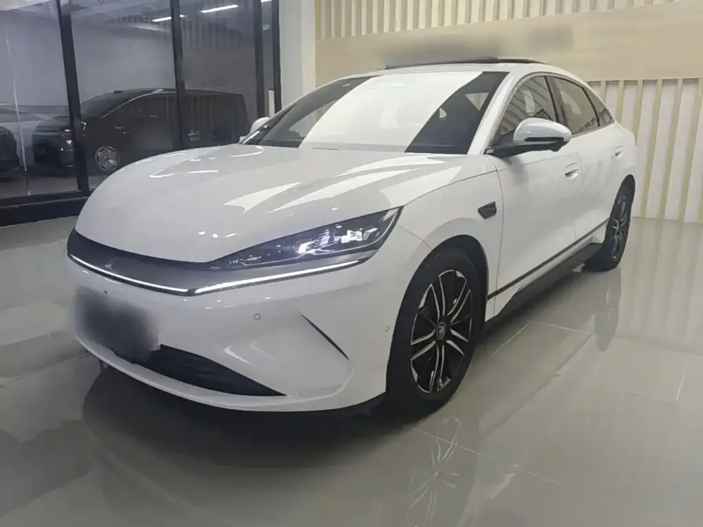 BYD Qin L — фото 1