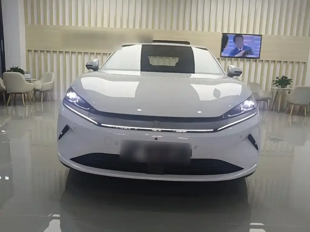BYD Qin L — фото 7
