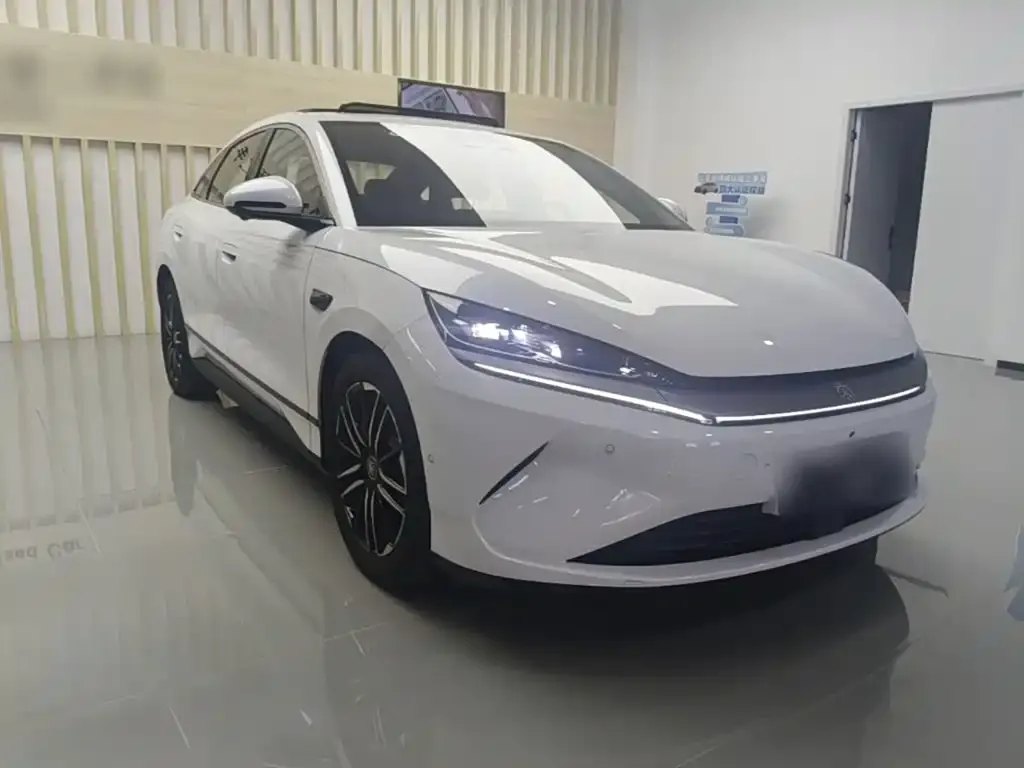 BYD Qin L — фото 2