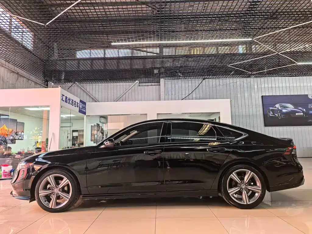 Honda Accord — фото 6