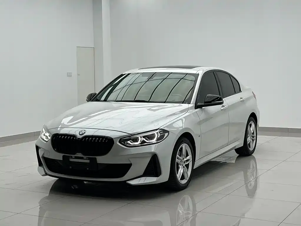 BMW 1 Series — фото 1
