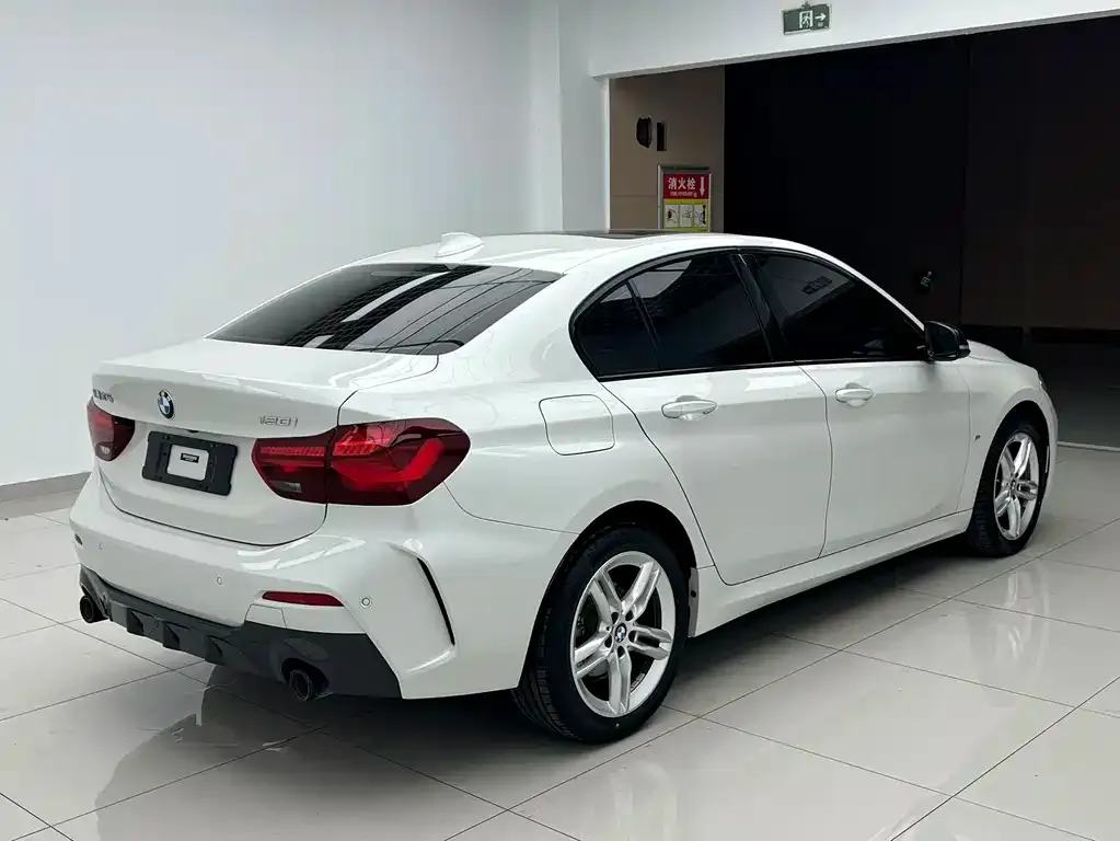 BMW 1 Series — фото 9