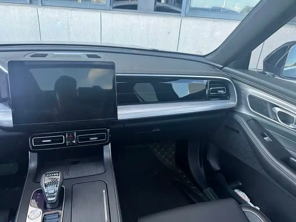 GAC Motor Trumpchi GS8 — фото 10