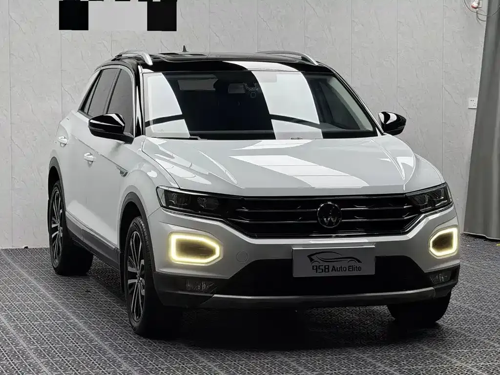Volkswagen T-Roc — фото 9