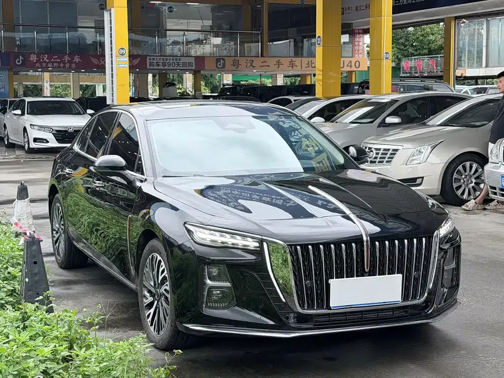 Hongqi H5 — фото 10