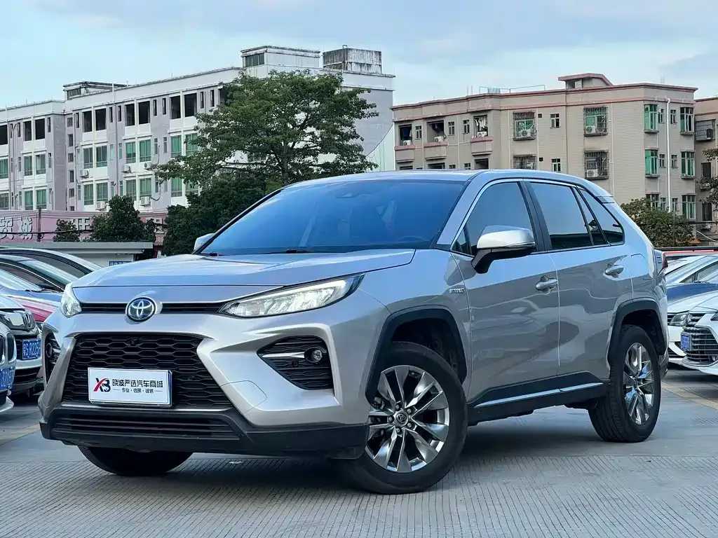 Toyota Wildlander — фото 1