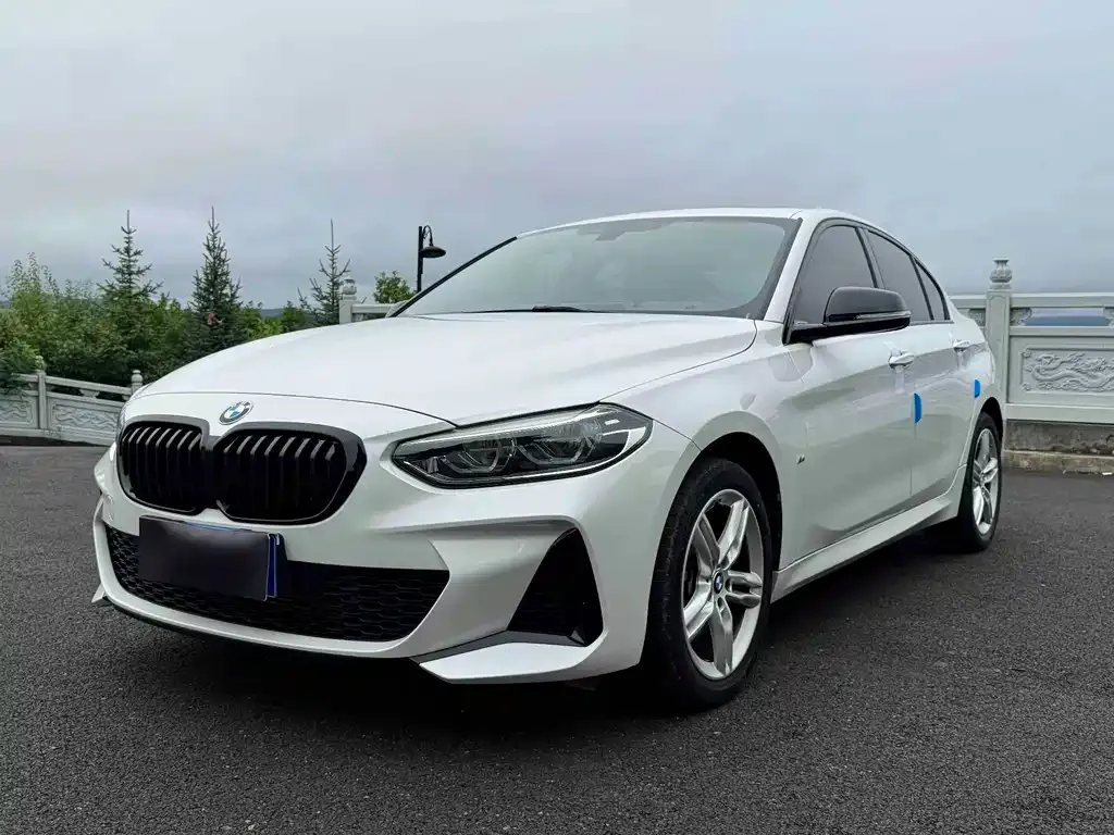 BMW 1 Series — фото 1
