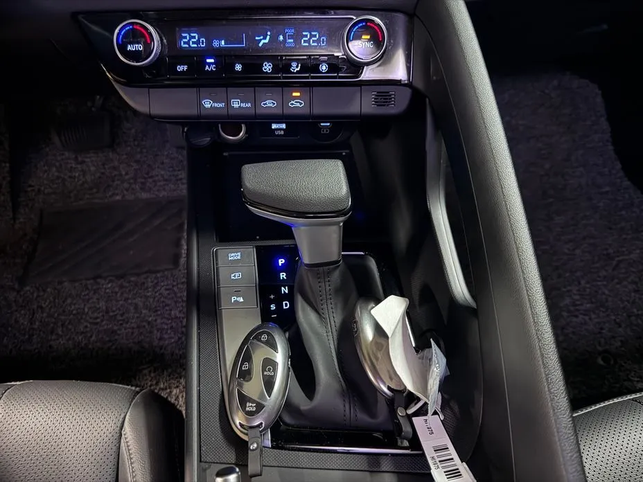 Hyundai AVANTE — фото 9